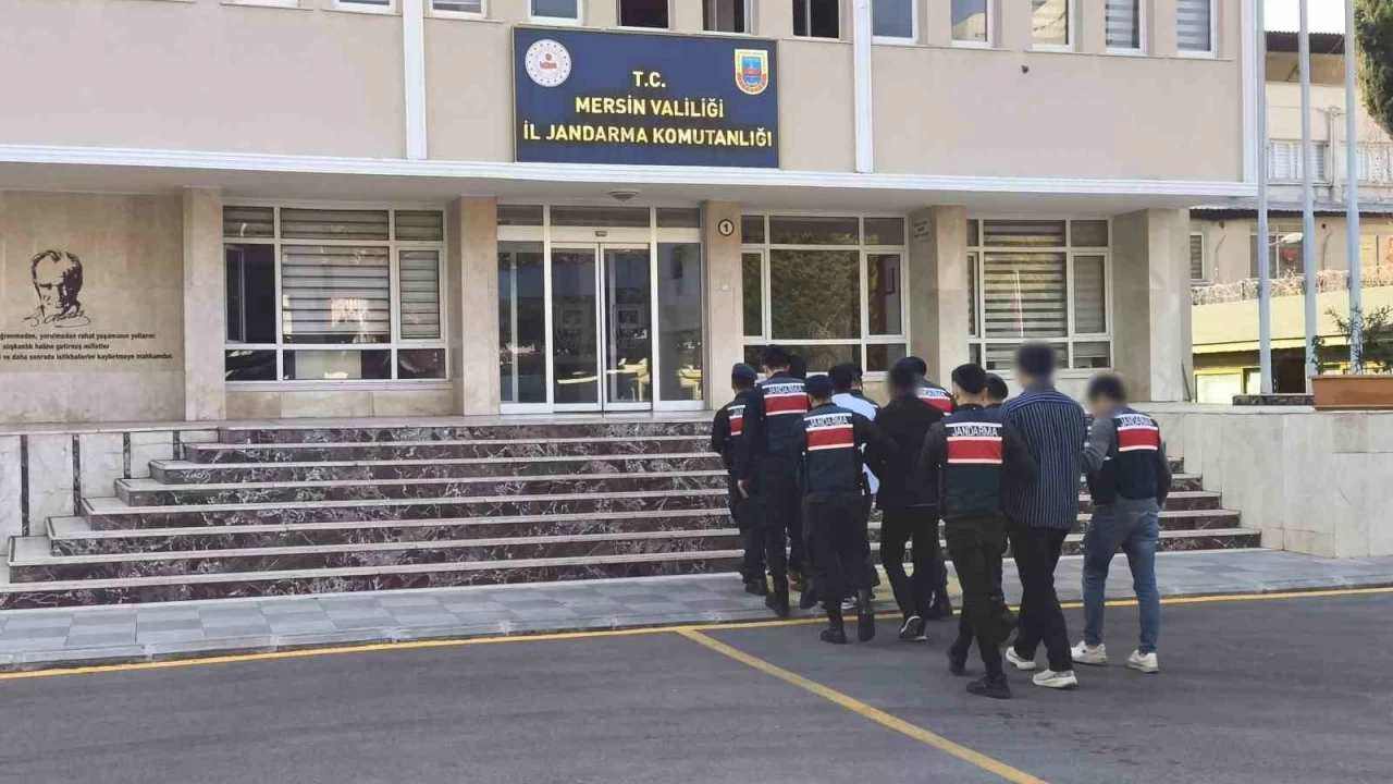 4 kişinin hesaplarını boşaltan gasp çetesi çökertildi