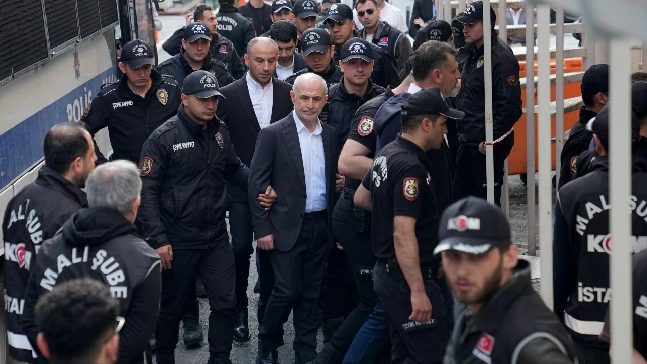 5. dalga operasyon kapsam�nda 38 ki�i adliyeye sevk edildi