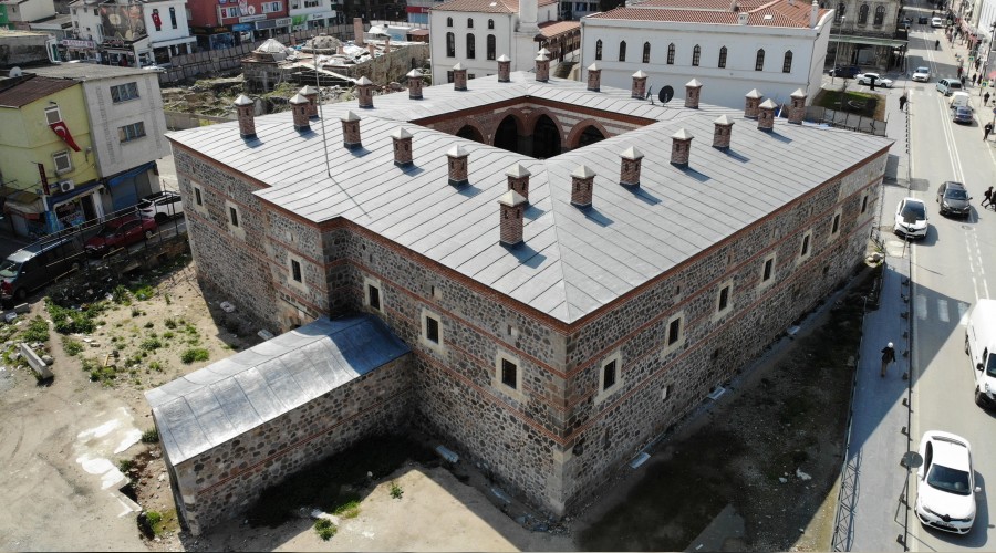 511 yıllık Taşhan kafe olacak