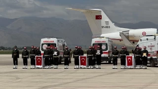 6 ehit iin Hakkari'de tren dzenlendi