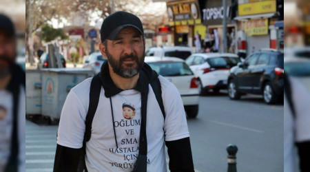 6 yıldır göremediği oğlu için yürüyerek Türkiye’yi dolaşıyor