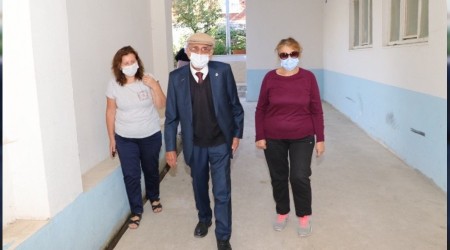 91 yaşındaki öğretmen koronayı yendi