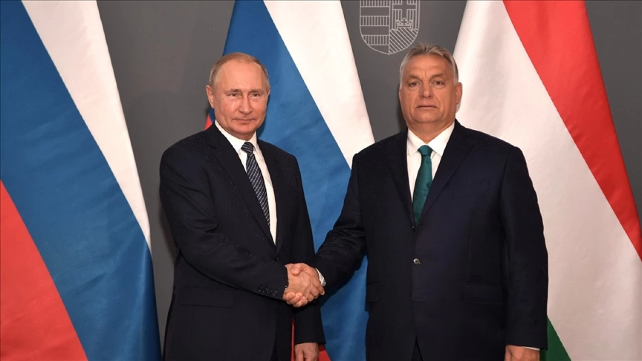 AB Dönem Başkanı Macaristan'dan AB'ye Putin resti