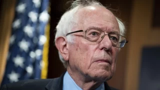 ABD'li Senatör Sanders: ABD'deki üniversitelerde düzenlenen protestolara değil, Gazze'ye odaklanmalıyız