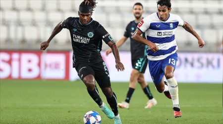 Adana Demirspor Genk deplasmannda avantaj aryor