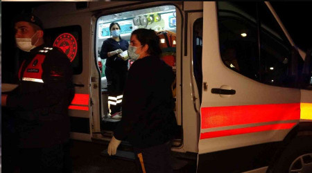 Adana'da yolcu otobüsü devrildi: 4'ü ağır 23 yaralı