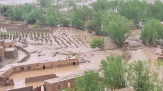 Afganistan'da sellerde 50 kii can verdi