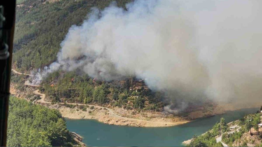 Alanya'da orman yang�n� ba�lad�