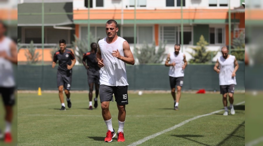 Alanyaspor dayan�kl�l�k �al��t�