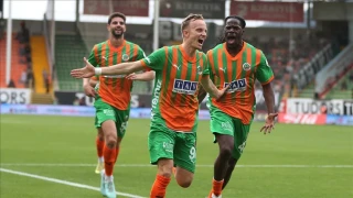 Alanyaspor, Kocaelispor'a gol ya�d�rd�