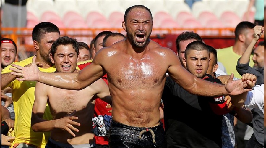 Ali G�rb�z'�n s�rt� yere gelmiyor