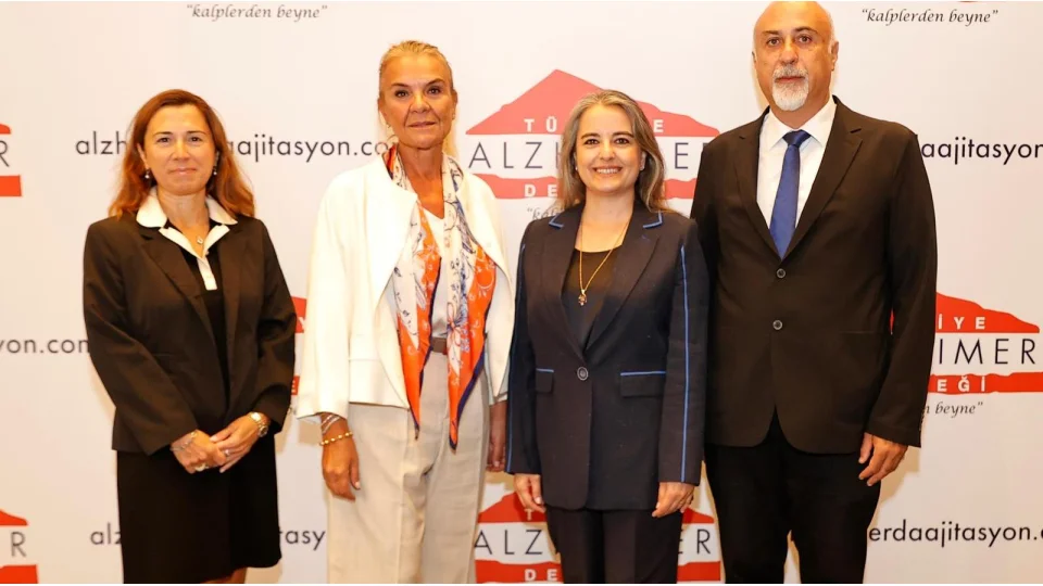  Alzheimer hastalar�n�n umudu art�yor