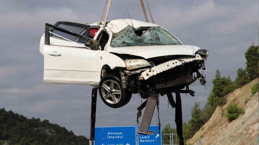 Amasya'da bir aile yok olmaktan kurtuldu: 5 yaral�