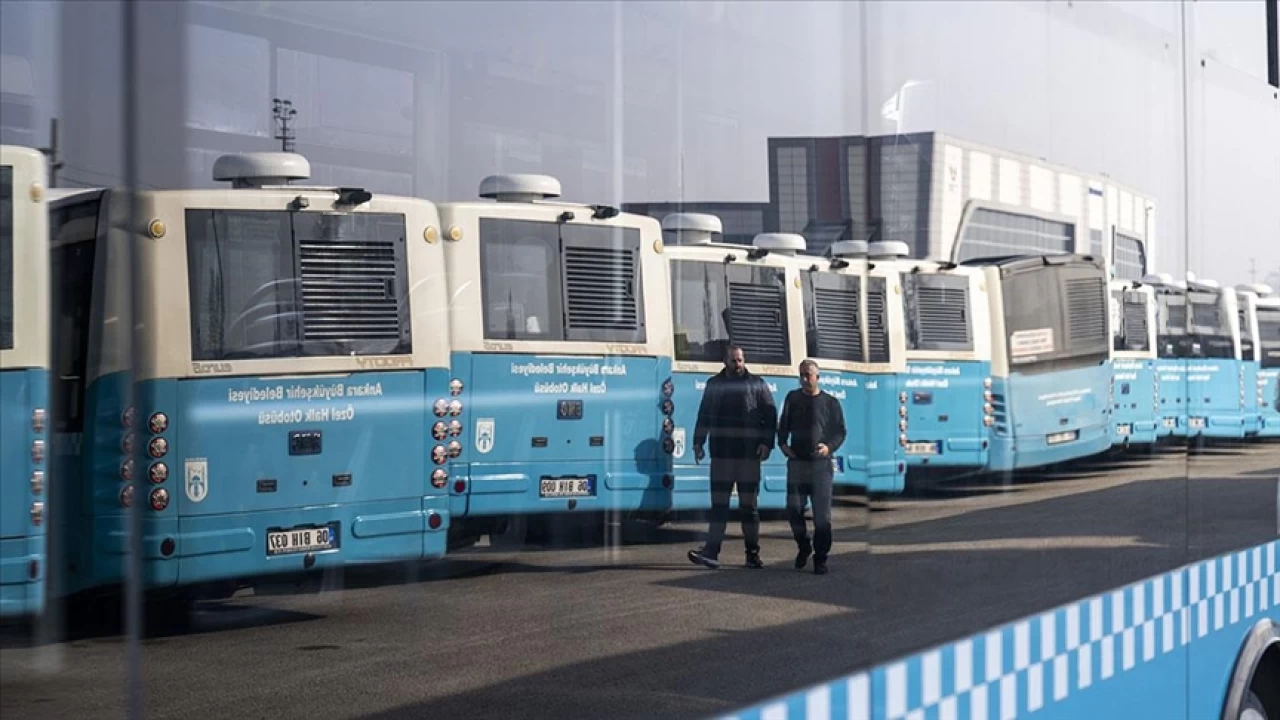 Ankara'da özel halk otobüsleri indirimli yolcu taşımama kararı aldı