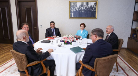 Ankara'da siyasi kulisler hareketli