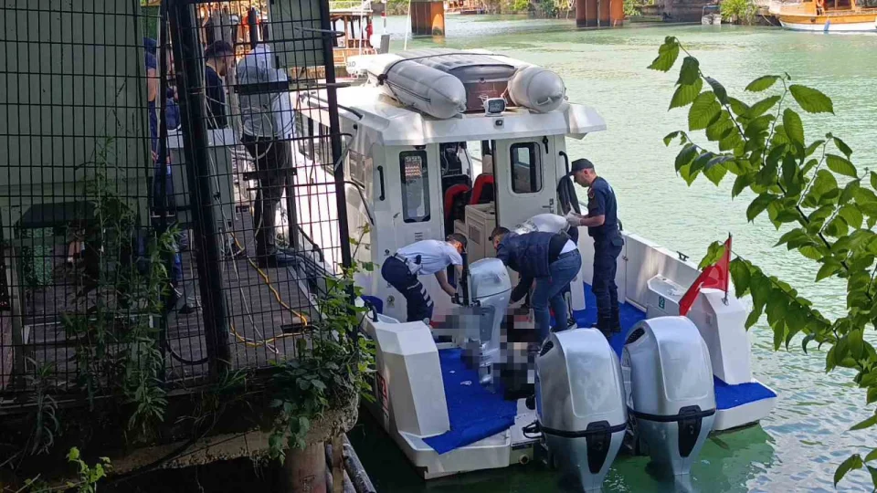 Antalya'da kay�p zab�ta memuru �rmakta �l� bulundu