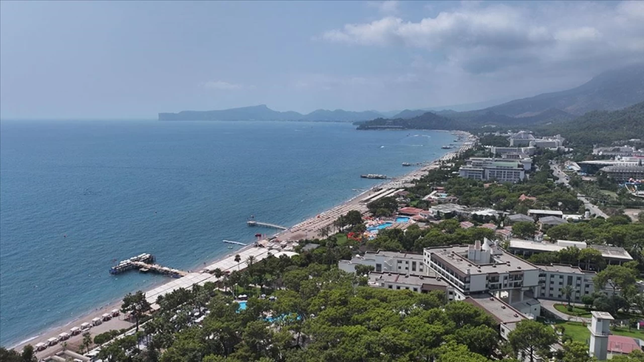 Antalya'ya 8 ayda gelen turist says dt