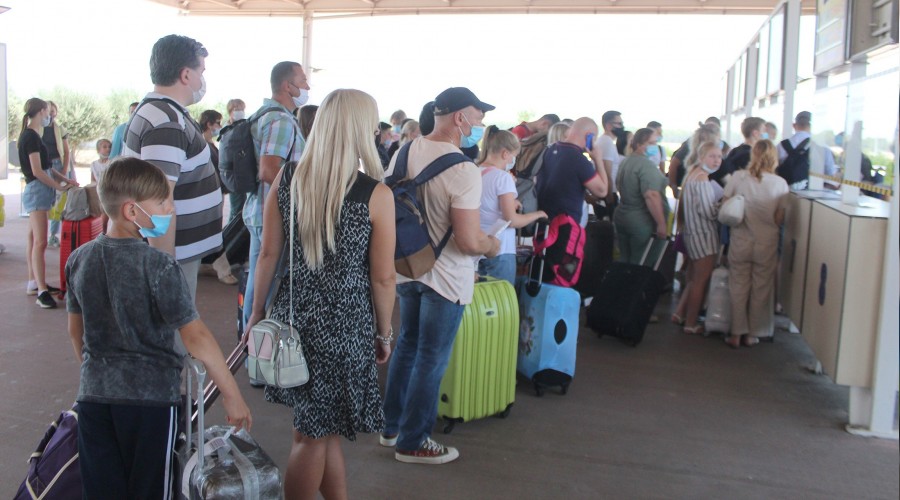 Antalya'ya Rus turist akını