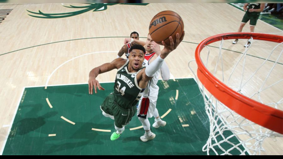 Antetokounmpo'nun rekoru Bucks'a kazandrd