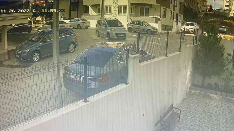 Arac� g�nd�z vakti �ald�lar