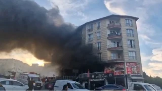 Arnavutk�y'de restorandaki yang�n korkuttu