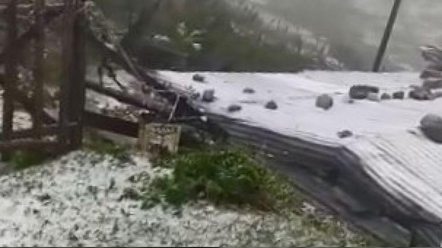 Artvin´in yüksek kesimlerine kar yağdı