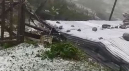 Artvin´in yüksek kesimlerine kar yağdı