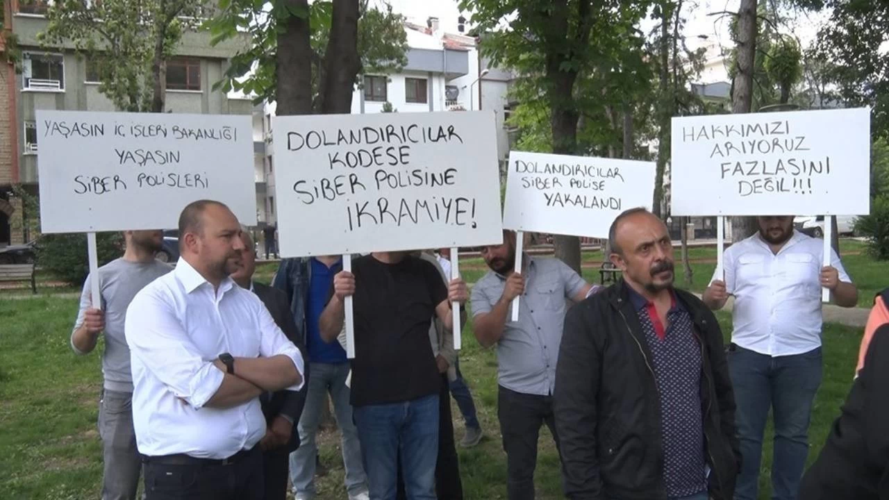 A�k�m Kap��mak'�n da g�zalt�na al�nd��� 'Smart Trade Coin' ma�durlar�ndan bas�n a��klamas�