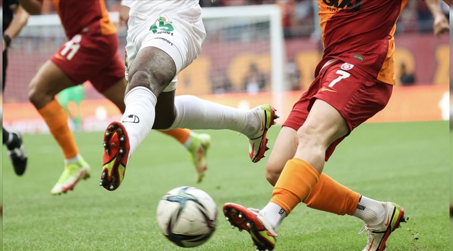 Aslan yeni transferleri ile çıkış arıyor