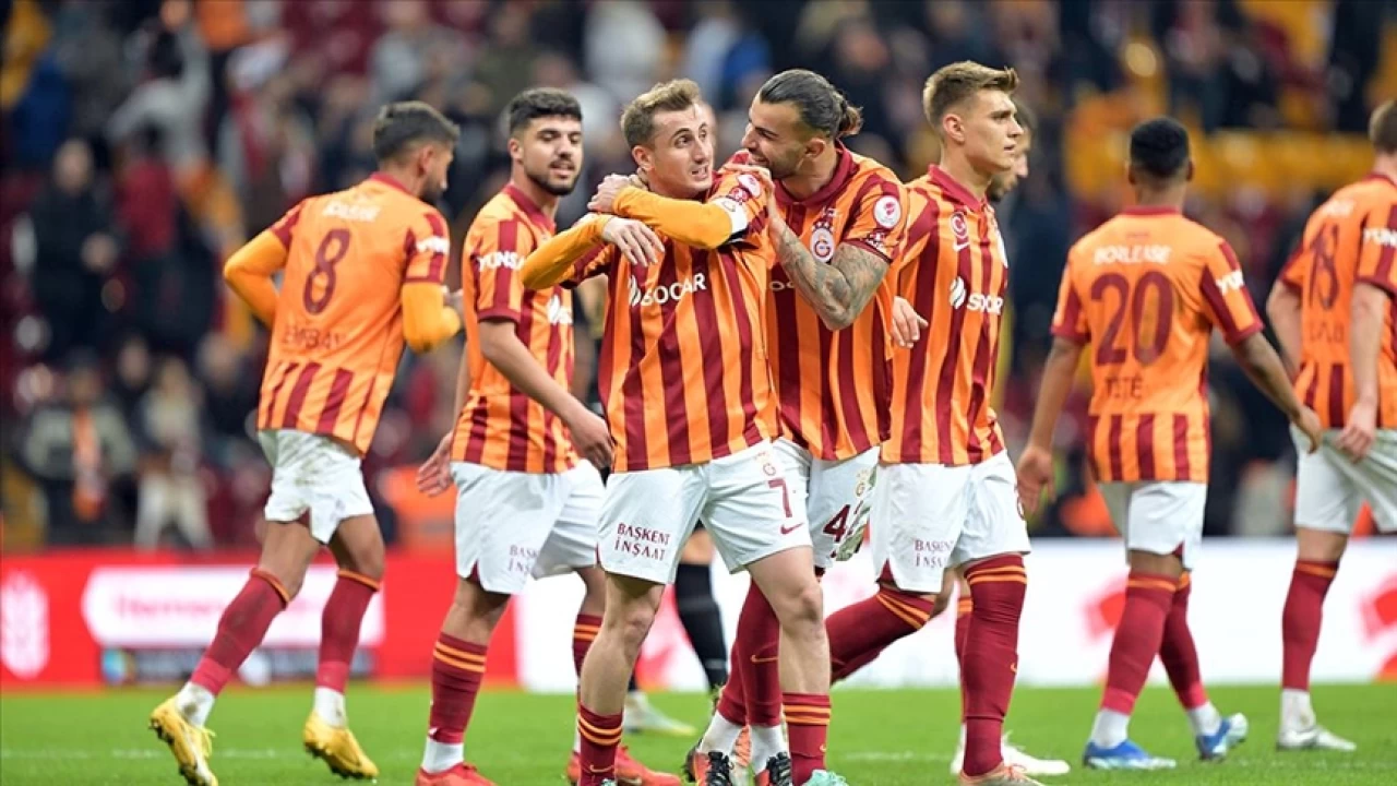 Aslan zirvede kritik dönemeçte