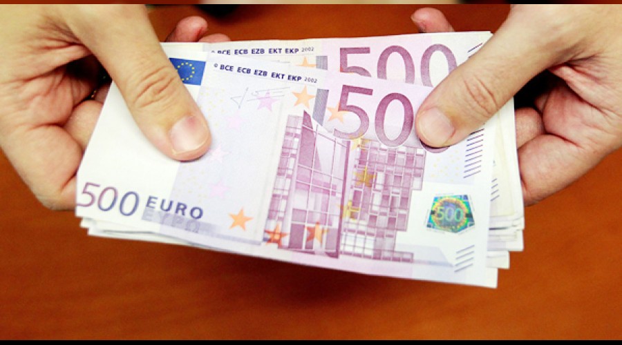 Avrupa'da 500 euro basm durduruldu
