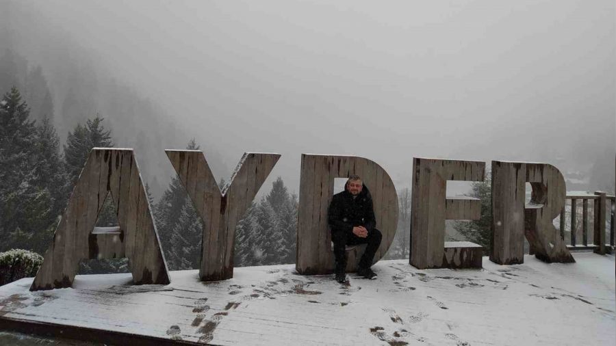 Ayder Yaylası ilkbaharda beyaza büründü