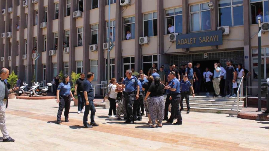 Ayd�n adliyesinde b��akl� kavga: 1 a��r yaral�