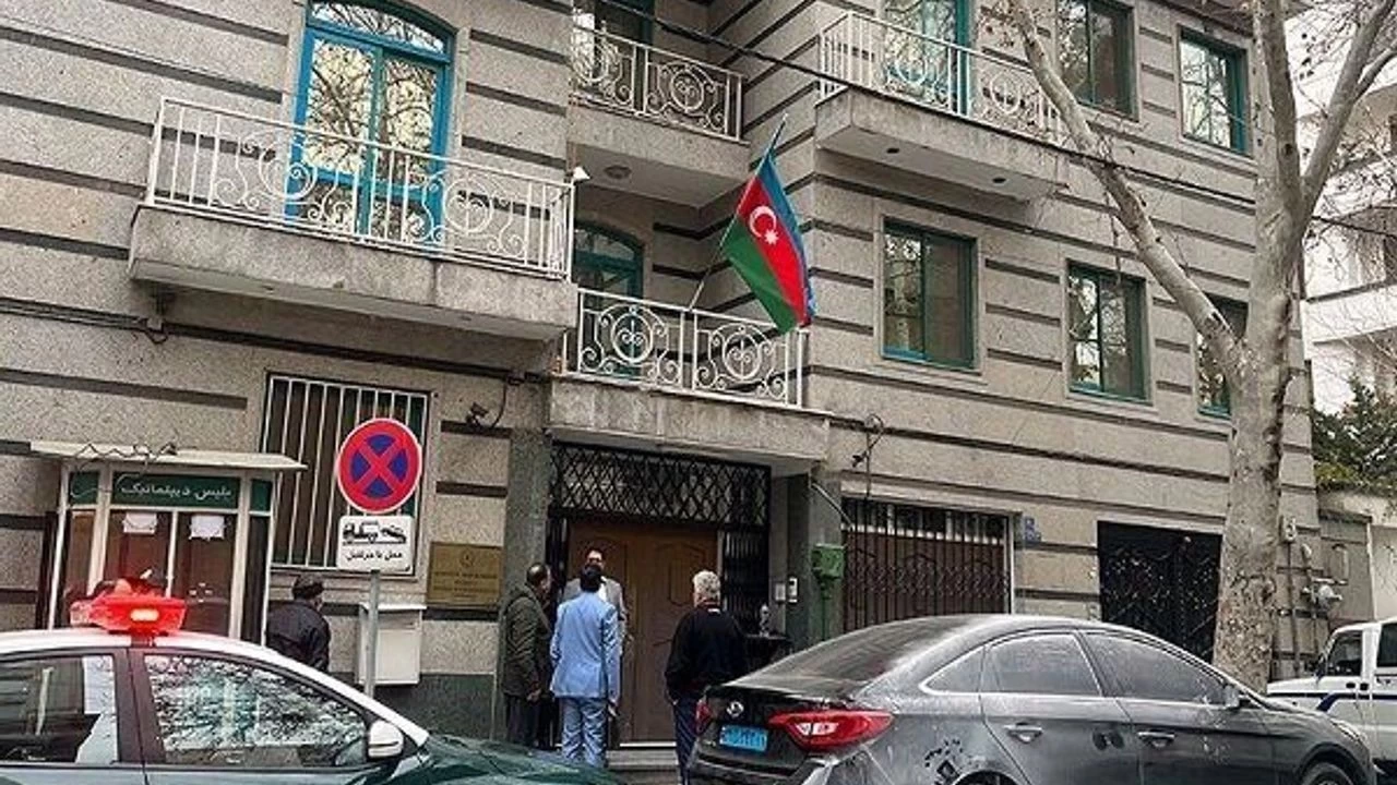 Azerbaycan'n Tahran Bykelilii yeniden ald 