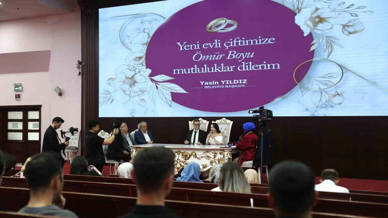 Bağcılar'da nikah masasında 05.05.2025 yoğunluğu