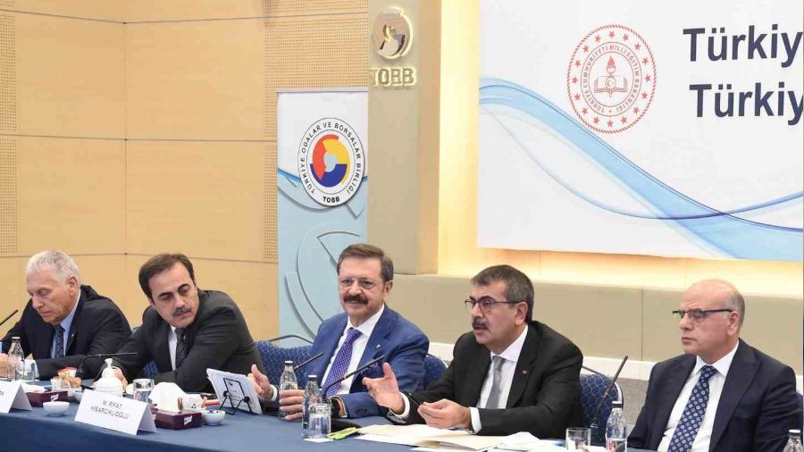 Bakan Tekin'den özel okullarda çalışan öğretmenlere yönelik SGK açıklaması