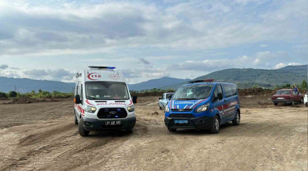 Balık tutarken Melen Çayı'na düştü, 3 kilometre sürüklenen şahsı ekipler kurtardı