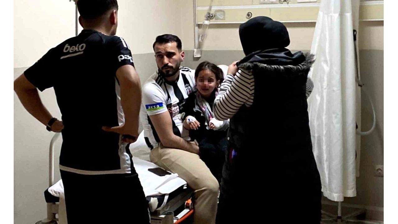 Balkondan d��en �ocuk a��r yaraland�