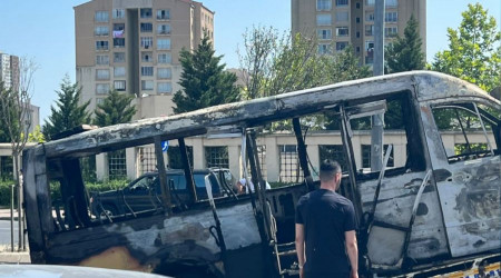 Başakşehir'de yolcu minibüsü alev topuna döndü