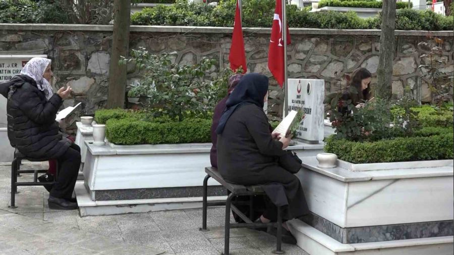 Bayram �ncesi �ehitliklerde h�z�n