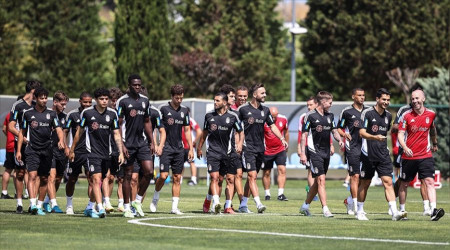 Beşiktaş'ta derbi hazırlıkları ürüyor