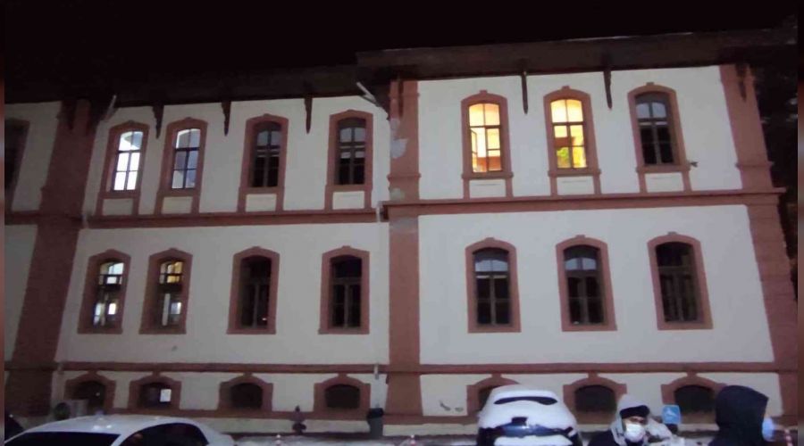 Bilecik Belediye binas�nda r��vet operasyonu