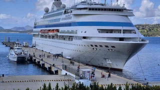 Bodrum'a sezonun ilk yolcu gemisi geldi