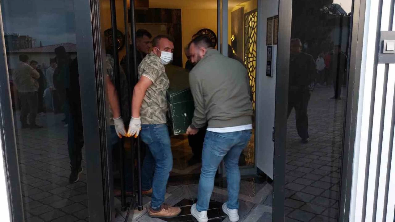 Boğazı kesilerek öldürülen kadının katili akrabası çıktı