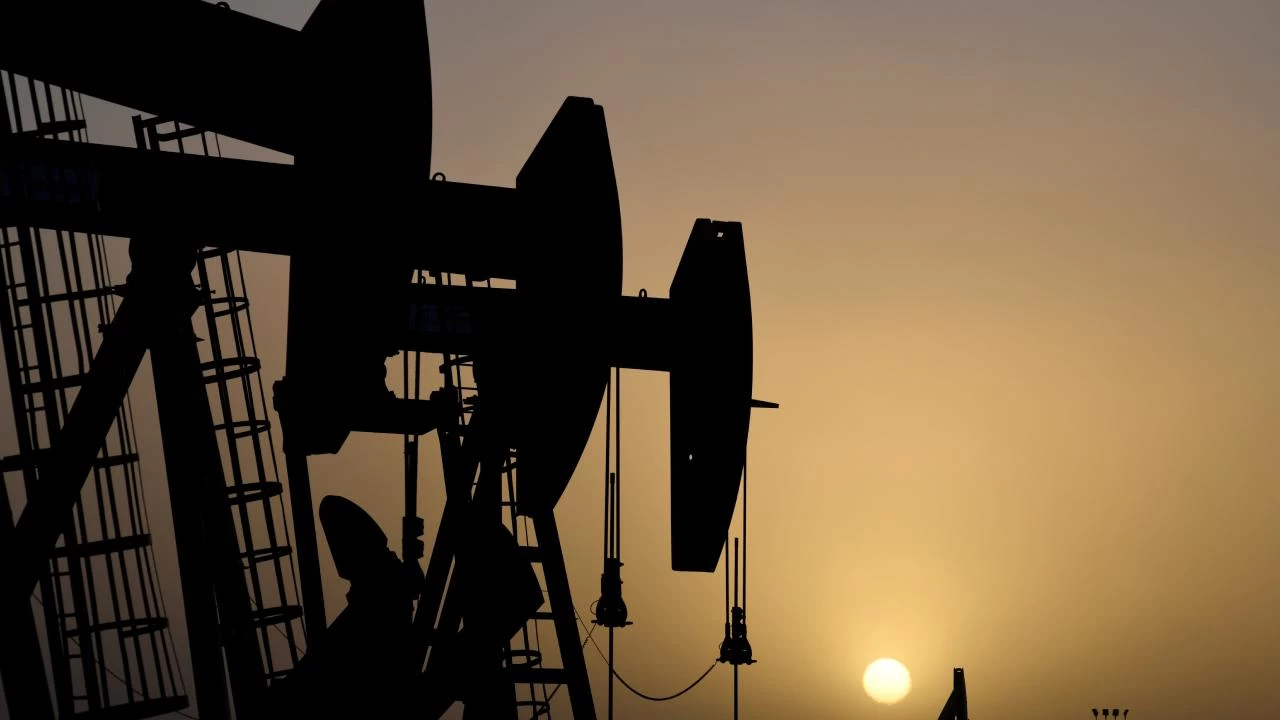 Brent petrolün varili 65.76 dolardan işlem görüyor