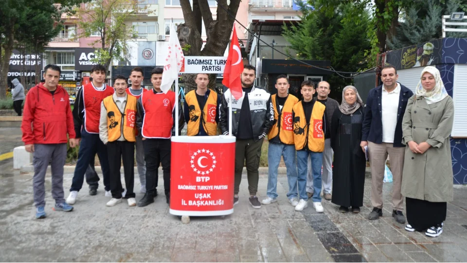 BTP U�ak�tan 25. y�l kutlamas� ve saha ��karmas�