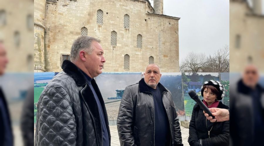 Bulgar Ba�bakan'dan camiye ziyaret