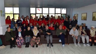 Bursa'da huzurevi sakinlerine moral konseri