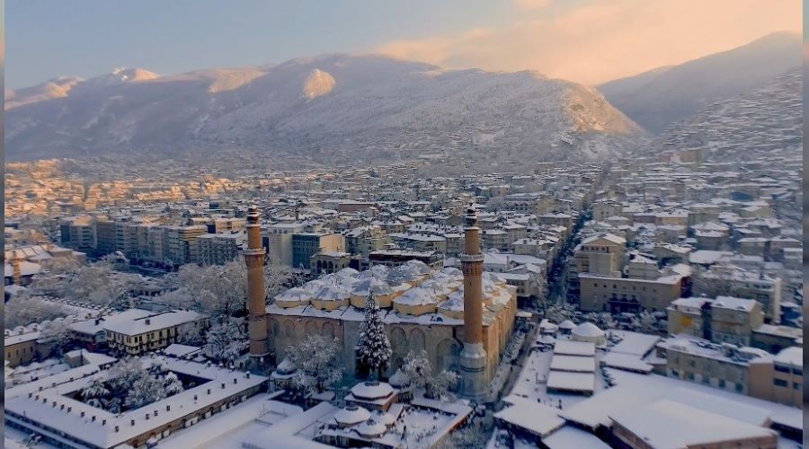 Bursa'da kar ba�ka g�zel