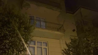 Bursa'da yeenini erkek arkadayla yakalayan amca dehet sat